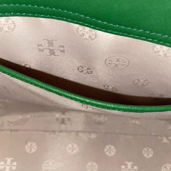 Kelley green Tory Burch medium satchel purse - Picture 5 of 7
